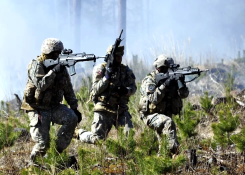 Kanāda dubultos Latvijā izvietoto karavīru skaitu 