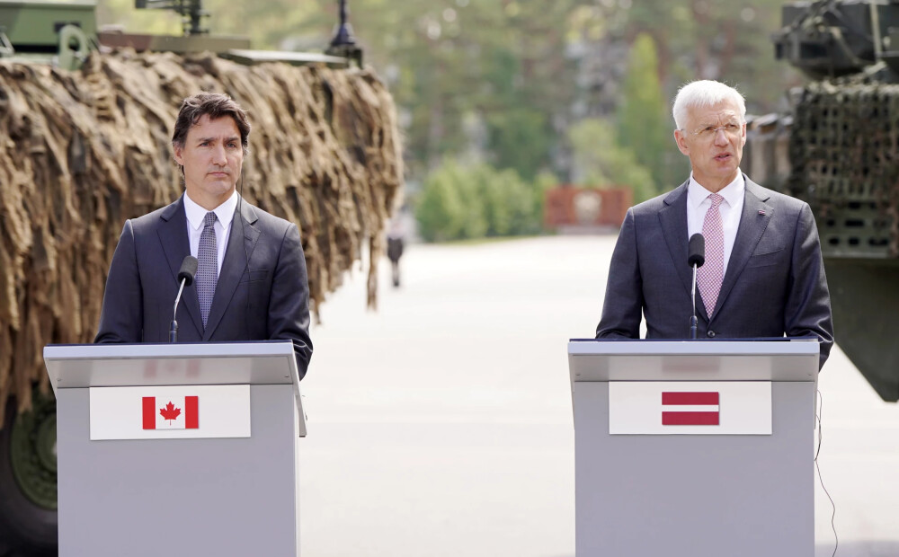 Kanādas lēmums palielināt militāro klātbūtni Latvijā ir vēsturisks solis NATO Austrumu flanga stiprināšanā, norāda norāda Kariņš
