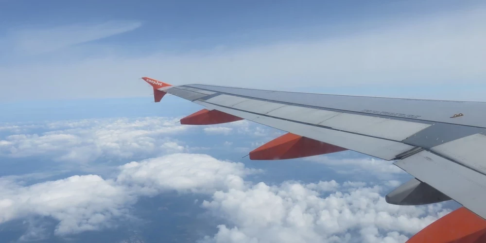 Небо слишком перегружено: британская авиакомпания отменит 1700 рейсов