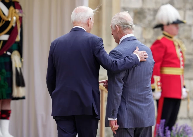 ASV prezidents bija ļoti draudzīgs pret Lielbitānijas karali, ko vairākkārt pauda viņa žesti.