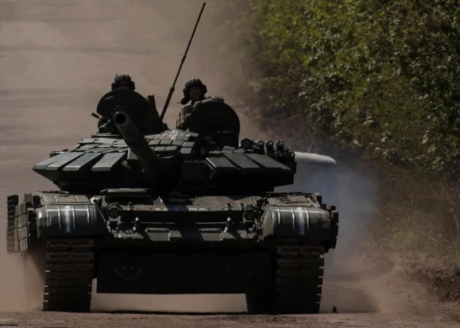 Ukrainas un Francijas ministri paraksta vienošanos par militārās palīdzības palielināšanu Ukrainai