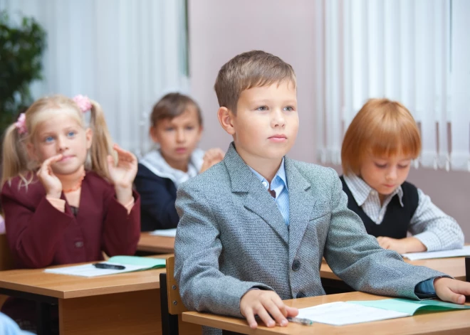 Krievijas skolēniem būs jāintervē Ukrainas kara dalībnieki