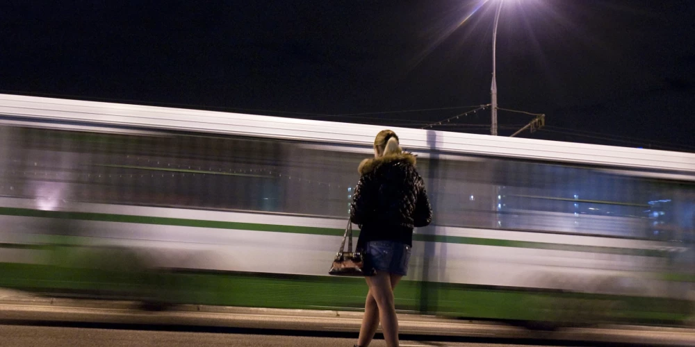 Bordeļos piedāvā “sodīt ukraiņu meitenes”: Krievijas prostitūtas stāsta par pieredzi ar kara traumētajiem vīriešiem