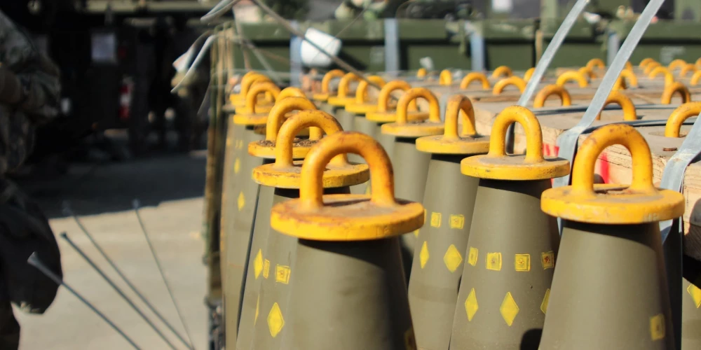 Ukraina: esam saņēmuši vērtīgās kasešu bumbas no ASV
