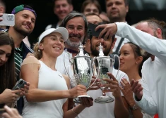 Ostapenko pāriniece Kičenoka uzvar Vimbldonas čempionāta jaukto dubultspēļu turnīrā