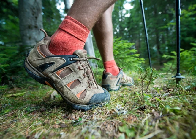 Могут стать "воротами" для инфекции: насколько серьезной проблемой являются мозоли и как их вылечить?