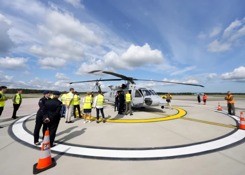 ФОТО: в аэропорту "Рига" открыта вертолетная площадка, построенная за 3,3 млн евро