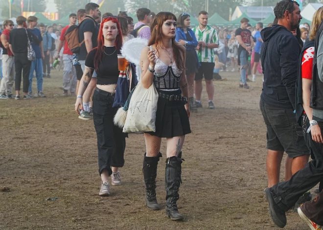"Positivus" festivāla otrā diena. Uz skatuves kāpj britu indīroka grupa "Alt-J".