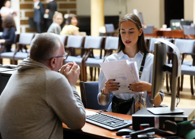 Pirmajā dienā klātienē augstskolās kopumā saņemts ap pustūkstotis pieteikumu studijām