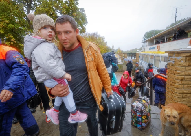 Krimā dzirdami sprādzieni, notiek evakuācija