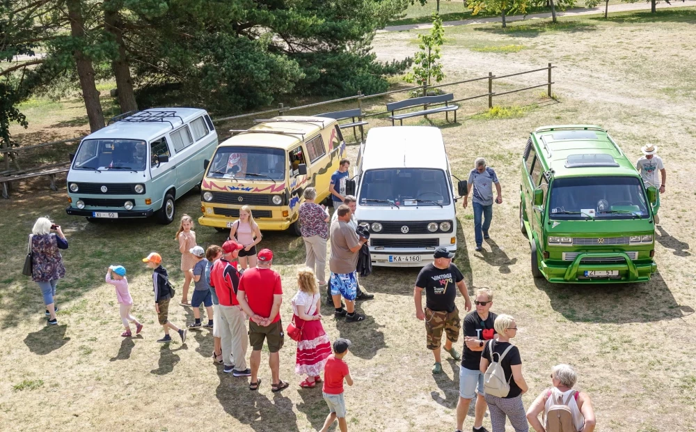 Retro Volkswagon Bus Parade in Ventspils: T3.lv Club’s Event