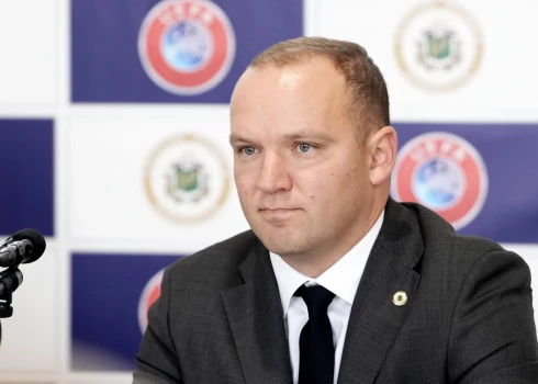 Ļašenko ievēlēts UEFA Telpu futbola un pludmales futbola komitejas priekšsēdētāja amatā