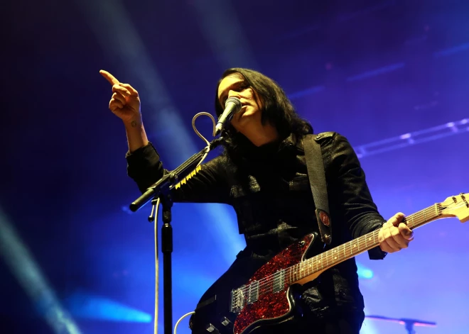   Солист Placebo назвал премьера Италии "фашисткой и расисткой" и оказался под следствием