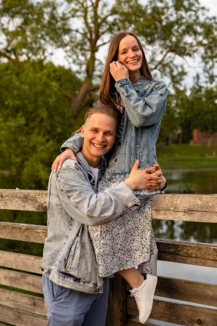 “Kopš attiecību sākuma zināju, ka noteikti bildināšu Agniju,” saka Rainers.