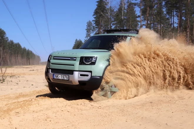 Land Rover Defender.