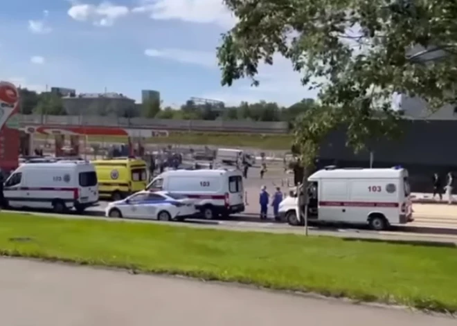 ВИДЕО: в московском ТЦ произошел прорыв горячей воды, есть погибшие