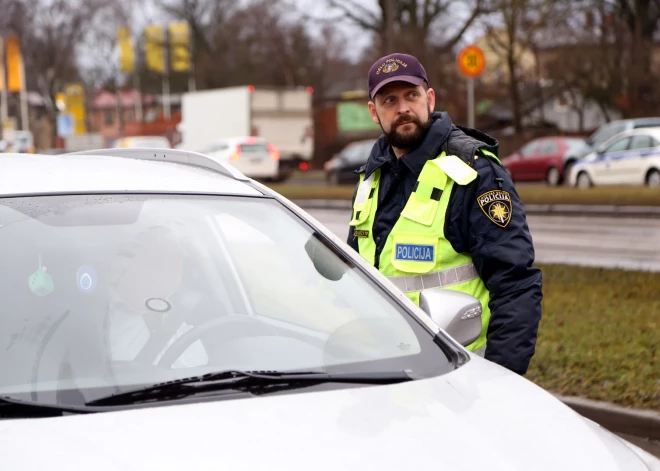 Diennakts laikā pieķerts 21 dzērājšoferis un viens narkotikas lietojis autovadītājs
