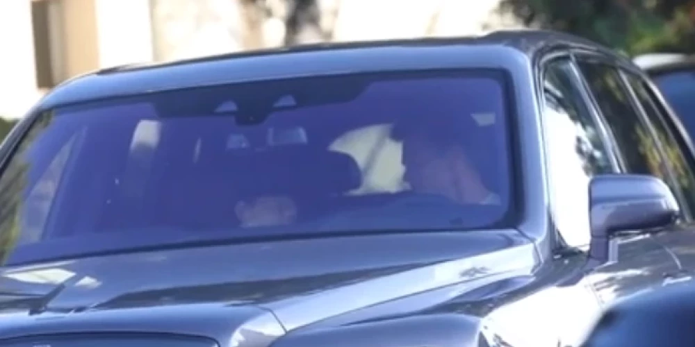 ВИДЕО: Ирину Шейк "застукали" в машине с бывшим мужем Жизель Бюндхен