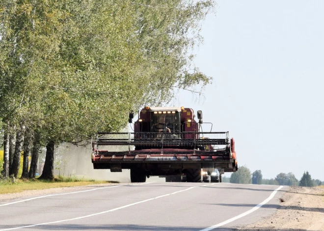 Ražas novākšanas laiks. Ko ņemt vērā autovadītājiem? 