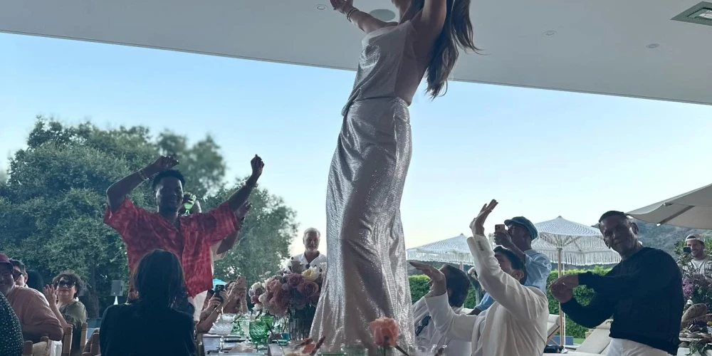 Джей Ло с размахом отметила свой день рождения. (Фото: instagram.com/jlo/)