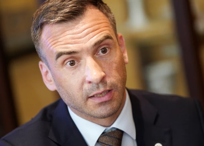 Все по закону? Стали известны результаты проверки многочисленных командировок Стакиса