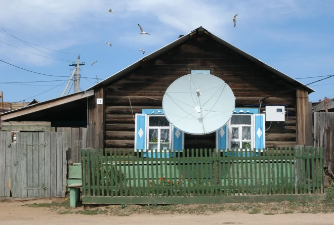 Krievu sādžās valdības kontrolētā televīzija ir teju vai vienīgā saikne ar ārpasauli.