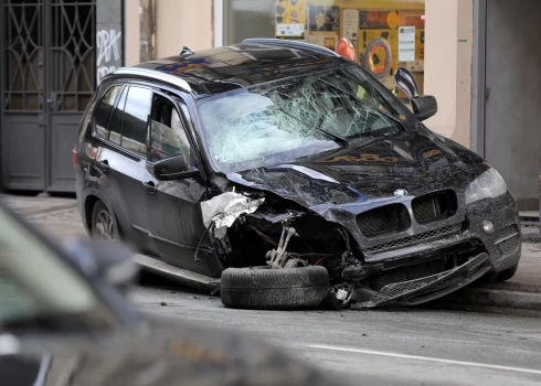 Пятница на дорогах Латвии: в ДТП пострадали 30 человек