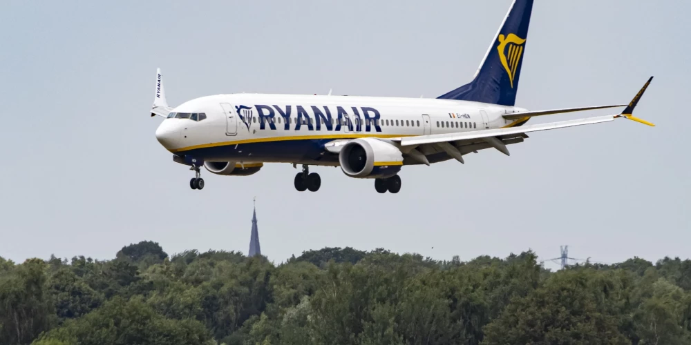 "Ryanair" pilotu streika dēļ Šarleruā lidostā atcelti 96 reisi