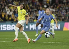 Francijas futbolistes Pasaules kausa finālturnīra mačā uzvar Brazīliju 