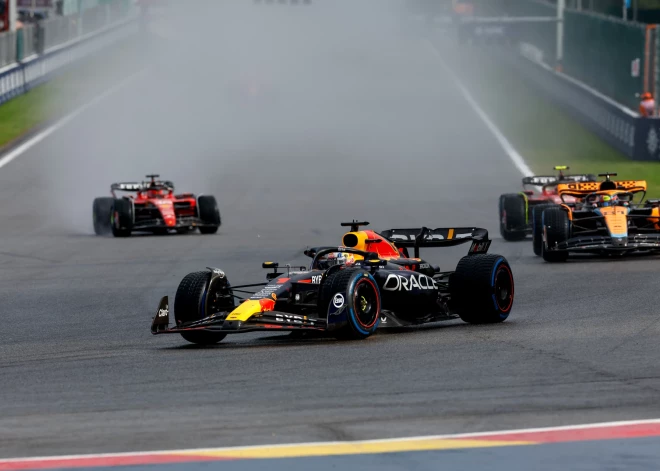 Verstapens pārspēj Pjastri un uzvar Beļģijas "Grand Prix" sprintā