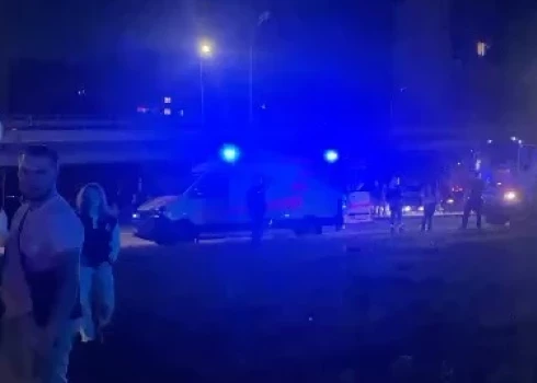 Жуткое ДТП на Краста: спасателям пришлось освобождать из машины человека
