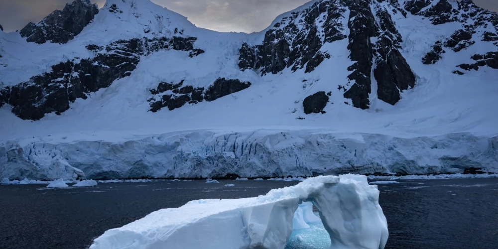 Лед в Антарктиде достиг самой низкой точки за всю историю наблюдений