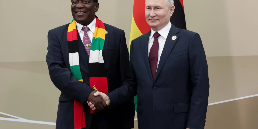 Zimbabve atraida Putina žēlastības dāvanas