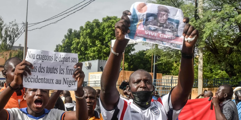 ECOWAS dod Nigēras huntai nedēļu, lai atteiktos no varas