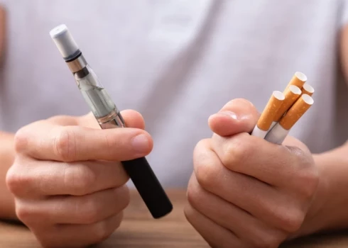 Atkarību izraisošā viela cigaretēs ir nikotīns, tomēr tas nav galvenais slimību un nāves izraisītājs. (Foto: Shutterstock)