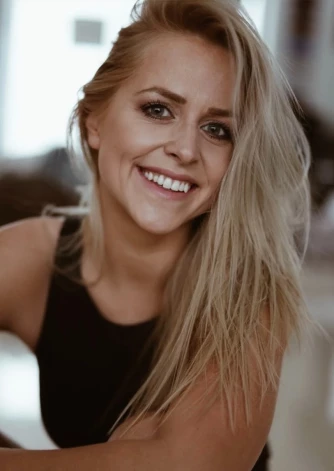 Linda Dzirne, Douglas e-komercijas vadītāja Latvijā un Igaunijā.