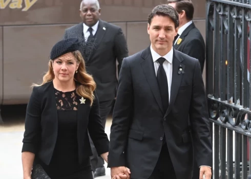 После 18 лет брака премьер-министр Канады Джастин Трюдо разводится со своей женой