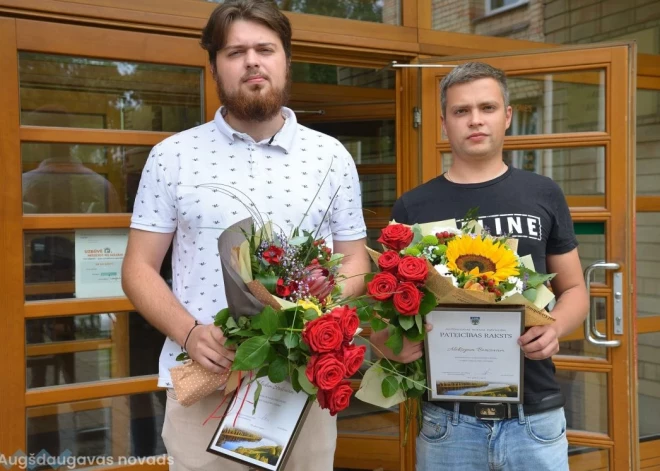 “Nedrīkst vienaldzīgi noskatīties!” — Augšdaugavas novadā godina drošsirdīgos jauniešus, kuri glāba slīcējus