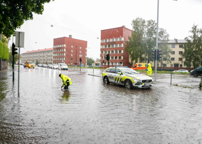 Zviedriju un Norvēģiju skārusi vētra "Hanss"