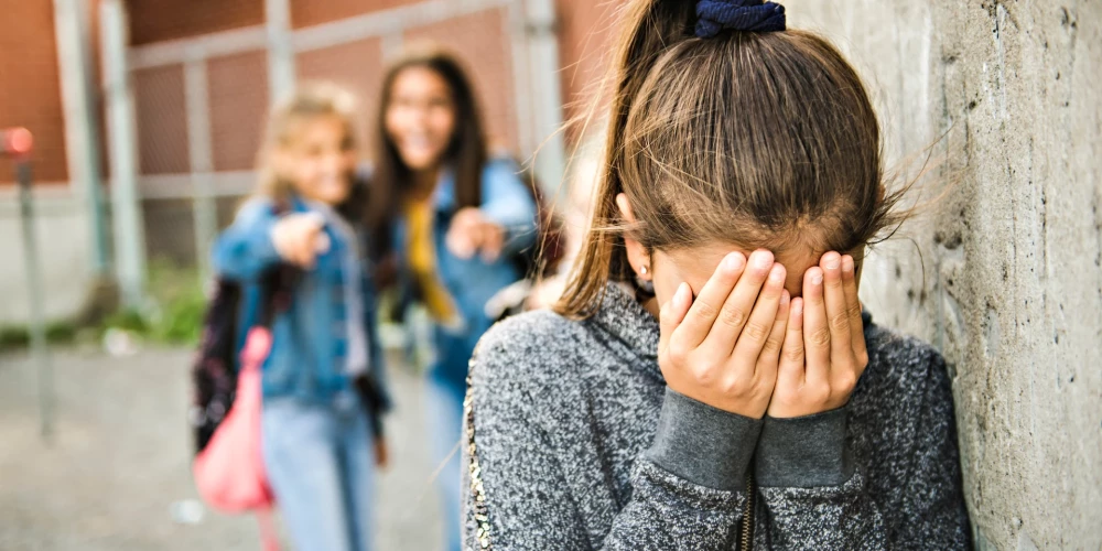 Ужасный факт: в Латвии 9 из 10-и детей подвергаются издевательствам в школе