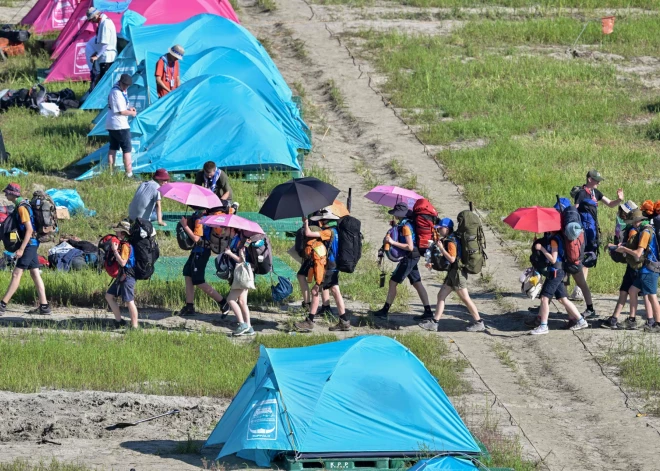 Vētras dēļ Dienvidkorejā evakuē tūkstošiem skautu