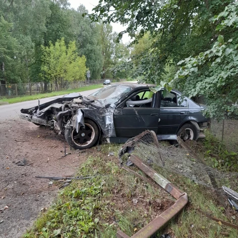 Tikai laimīgas nejaušības dēļ dzērājšoferis pagājušās nedēļas sestdienā palika šaipus Grīvas kapu žogam.