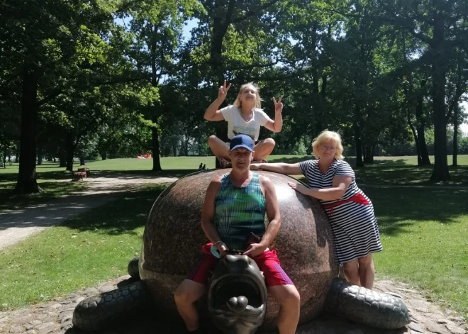 Piecgadīgā Airita gandrīz nomira no saindēšanās ar mušmiri; viņai veica aknu un kaulu smadzeņu pārstādīšanu