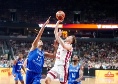 Nespēlējot NBA zvaigznēm, Latvijas basketbolisti pārbaudes spēlē pieveic Dominikānu