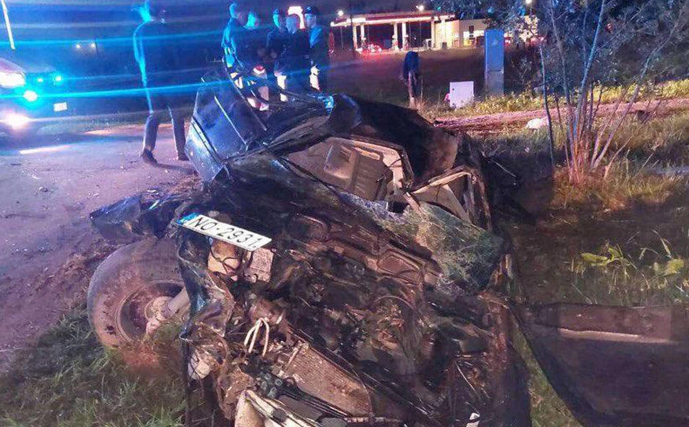 Līvānos BMW vadītājs pārsniedz ātrumu un iekļūst smagā avārijā; publicēts arī pasažieru filmēts video īsi pirms negadījuma