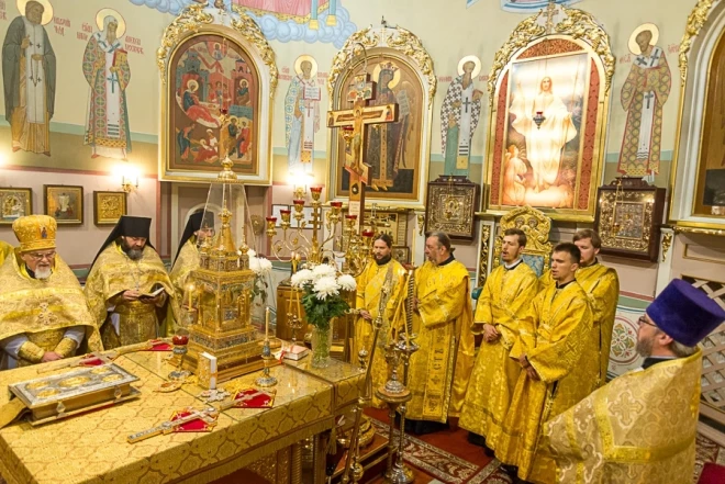 Valmieras bīskapa Jāņa (Lipšāna) iesvētīšanas dievkalpojums Rīgas Kristus piedzimšanas katedrālē.