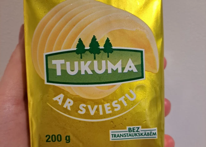 Reaģējot uz pircējas sašutumu, "Tukuma piens" iesaka produktu “ar sviestu” likt tuvāk margarīnam