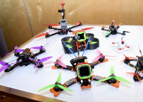 10-минутное авиашоу с участием 500 дронов обойдется Риге более чем в 106 000 евро