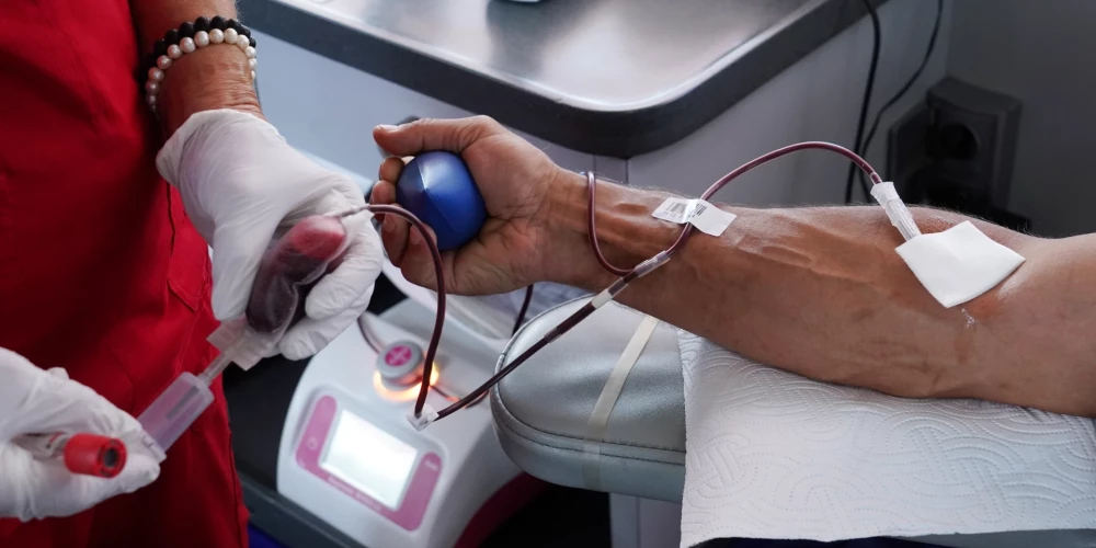 Potenciālo asins donoru nākas atraidīt, ja asinīs hemoglobīns ir par zemu