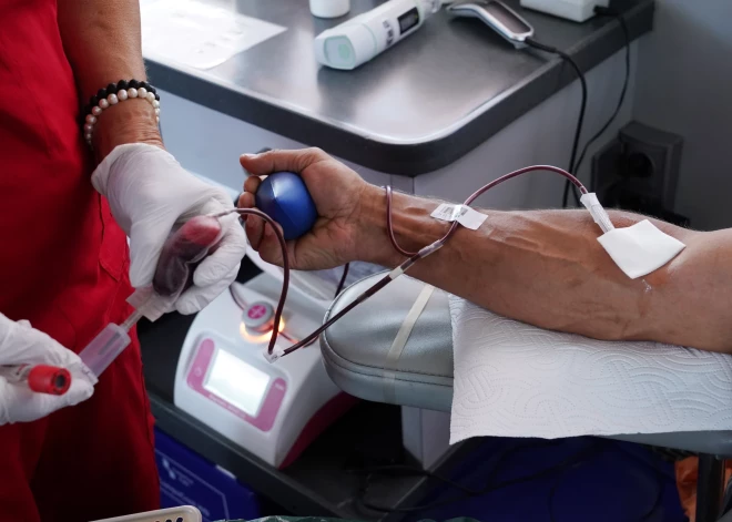 Potenciālo asins donoru nākas atraidīt, ja asinīs hemoglobīns ir par zemu